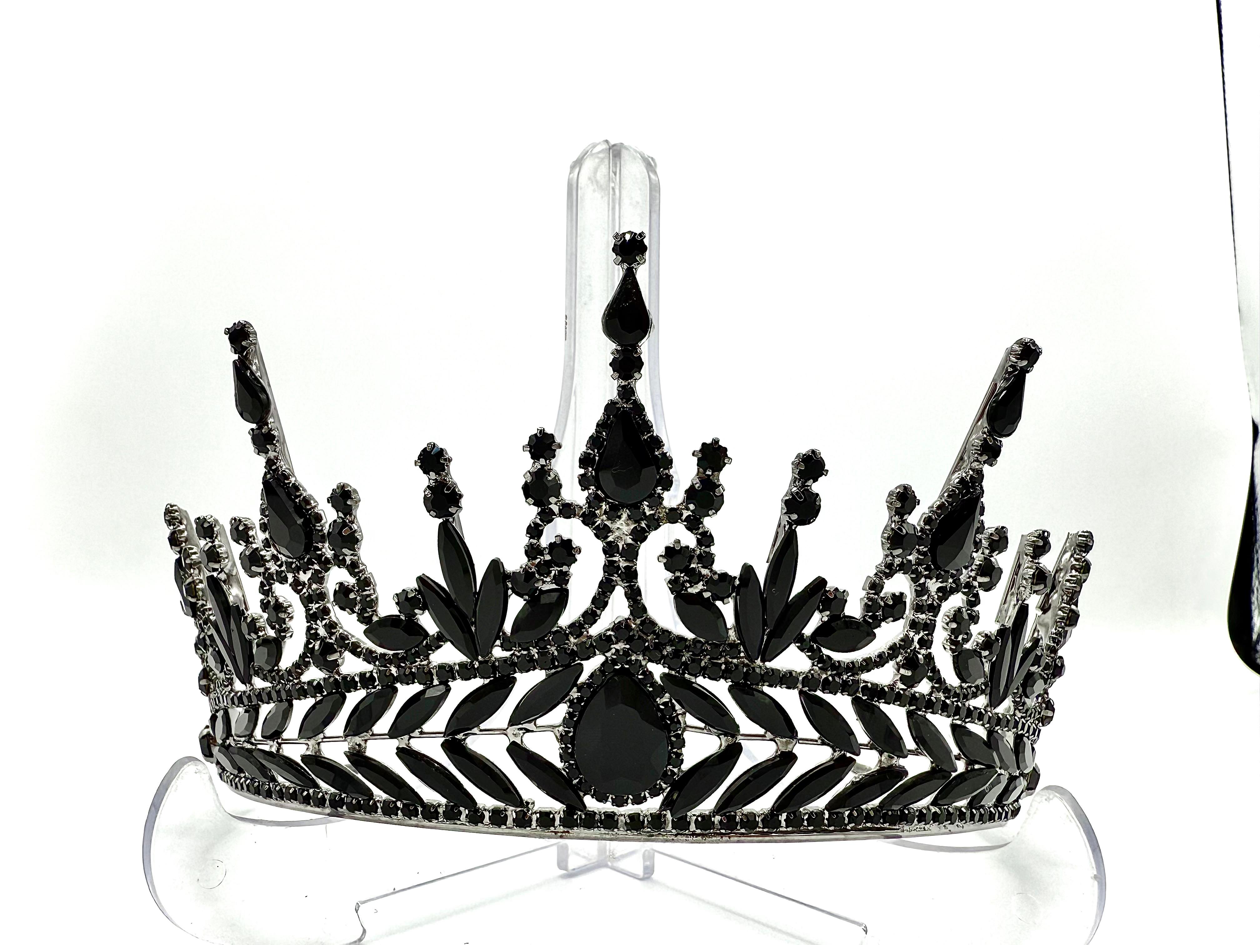 Pearl-Embellished Sultan Crown - 3